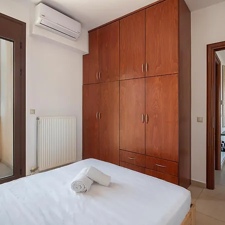 Light House Chania - 5 Min To And Free Parking