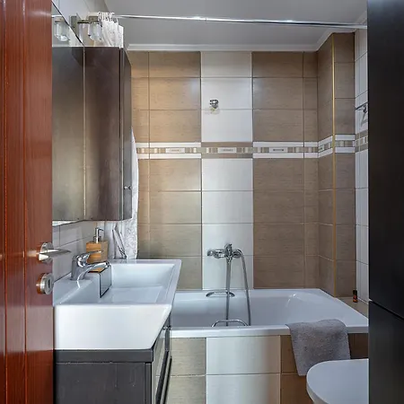 Light House Chania - 5 Min To And Free Parking 하니아