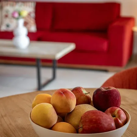 Light House Chania - 5 Min To And Free Parking 아파트