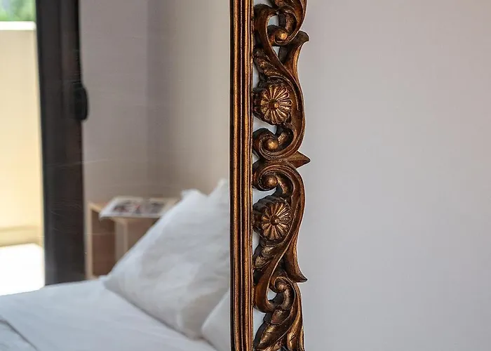 Light House Chania - 5 Min To And Free Parking * Ханья