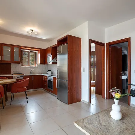 Light House Chania - 5 Min To And Free Parking Appartamento La Canea